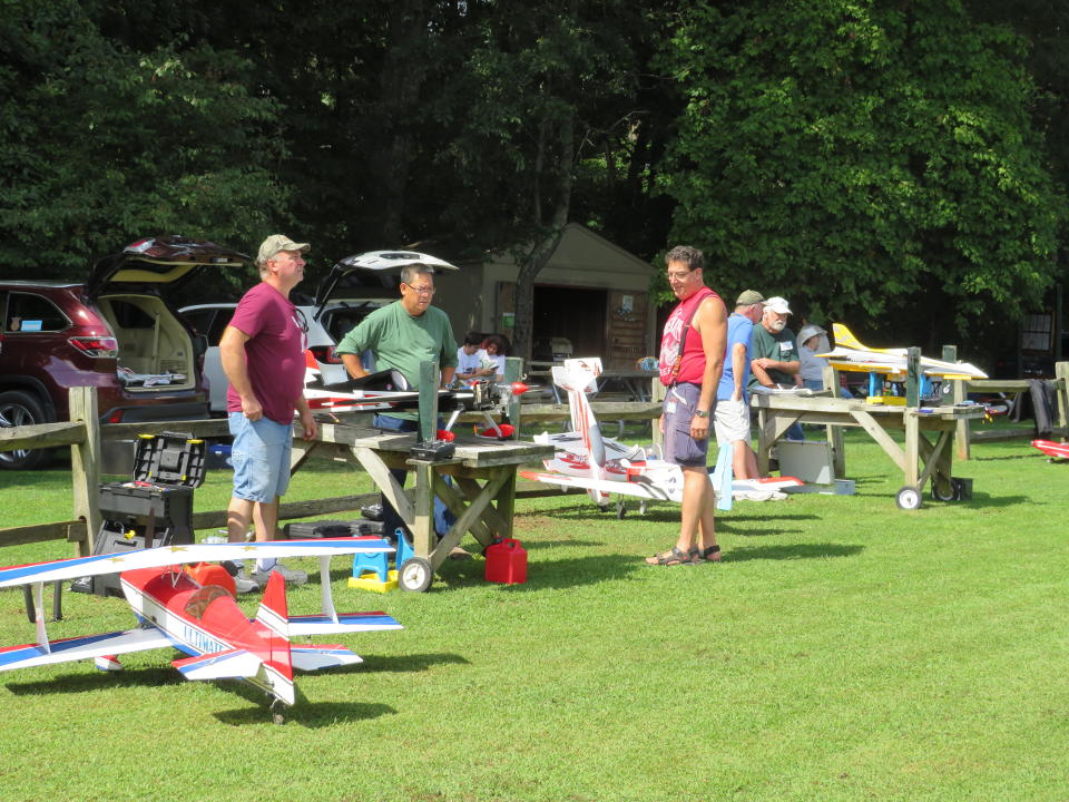 Elliot taxies his plane